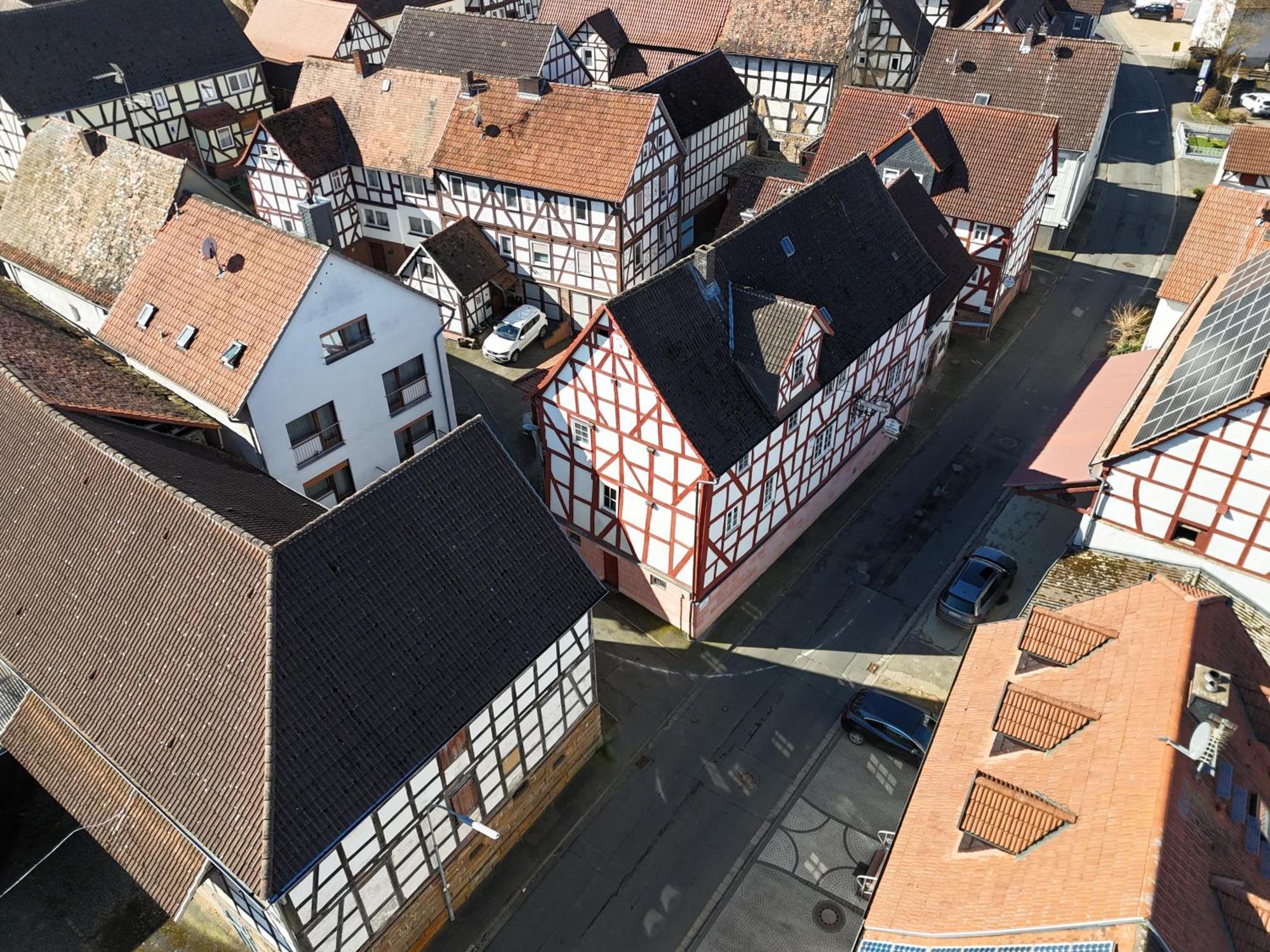 Zur Goldenen Krone Pension Stadtallendorf Eksteriør bilde